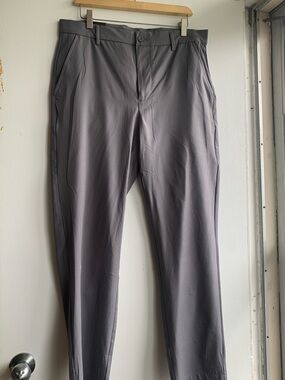 Men's Gray Performance Dress Pants